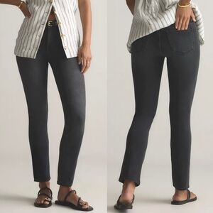 Quince Stretch Mid Rise Slim Straight Jeans In Faded Black Size 26 Minimalist